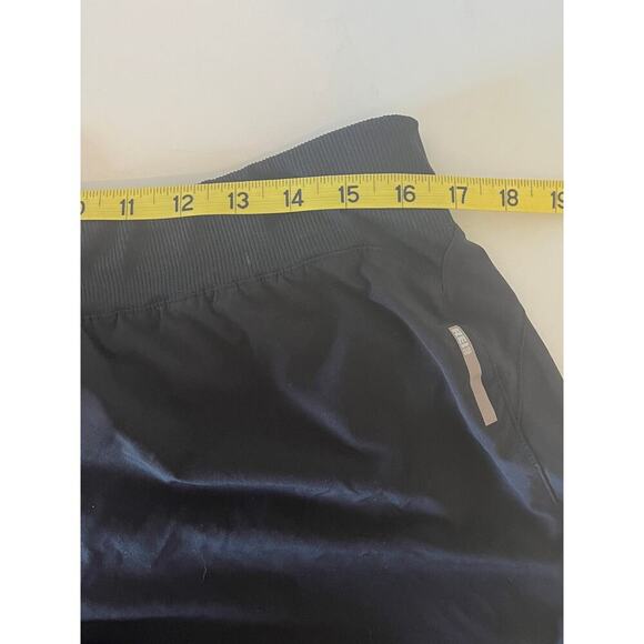 REI Co-op Active Pursuits 4.5” Shorts - Picture 7 of 7